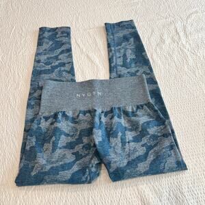 Nvgtn blue camo leggings women M